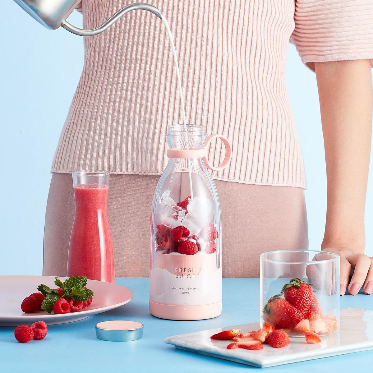 Wellvora™ Blender Bottle